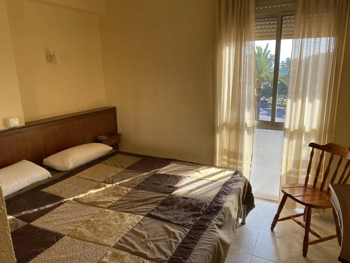 Apartment Sun And Beach Lovers 323, Building Dms-2 La Pineda Spain