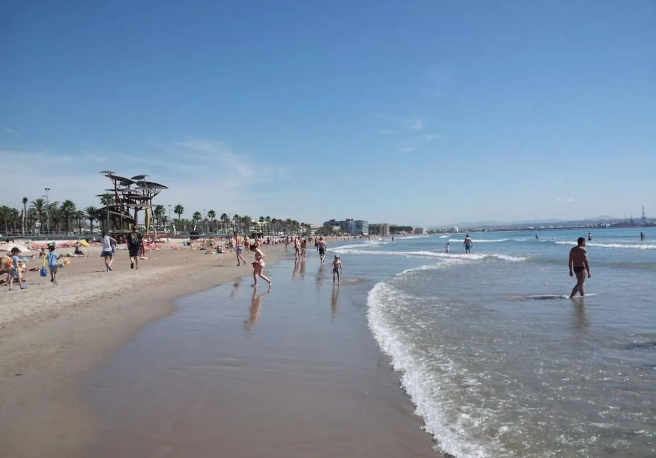 Apartment Sun And Beach Lovers 323, Building Dms-2 La Pineda Spain